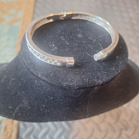 Elegant Silver Double Cubic Zarconia Bracelet - Picture 4 of 4